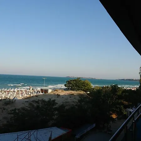 公寓 Sianie в центъра на слънчев бряг, само на няколко крачки от плажа *