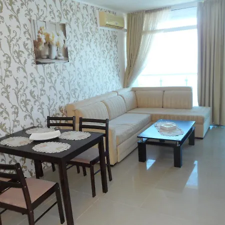 Sianie в центъра на слънчев бряг, само на няколко крачки от плажа 써니비치